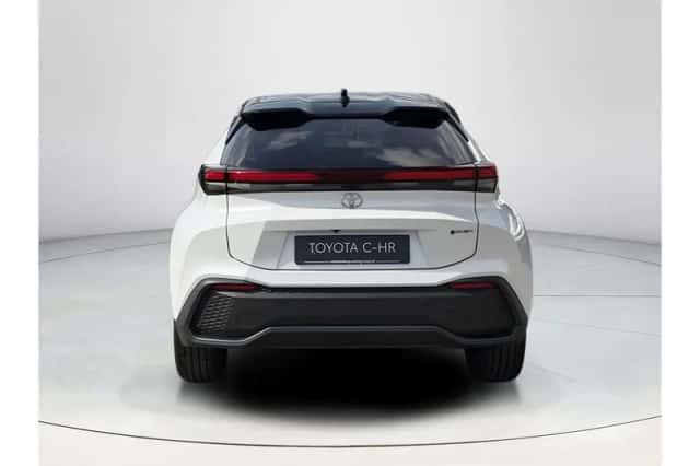 Toyota C-HR (2025) thumbnail 4