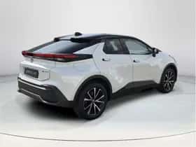 Toyota C-HR (2025) thumbnail 5