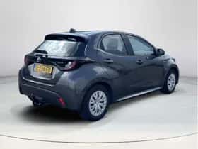 Toyota Yaris (2021) thumbnail 5