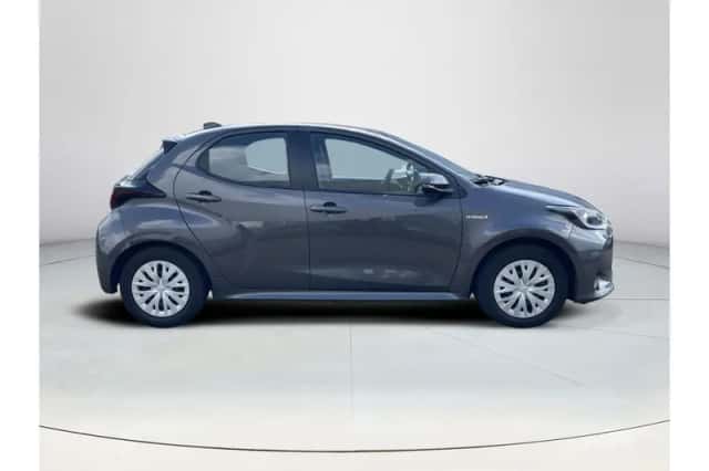 Toyota Yaris (2021) thumbnail 6
