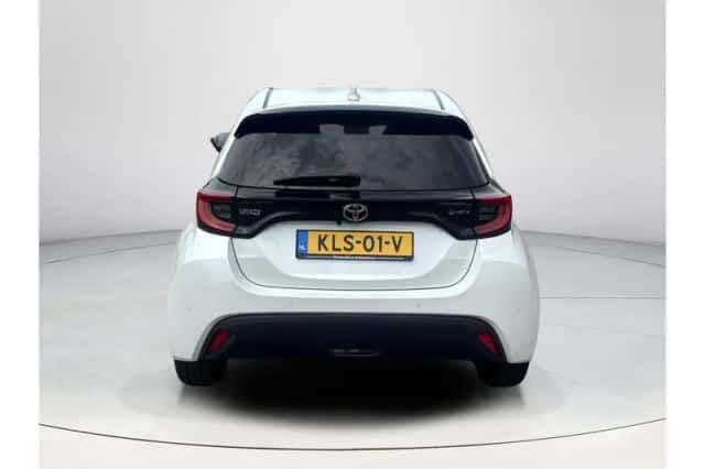 Toyota Yaris (2025) thumbnail 4
