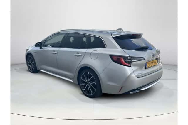 Toyota Corolla (2019) thumbnail 3