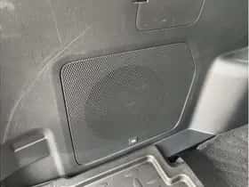 Toyota Highlander (2024) thumbnail 17