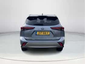 Toyota Highlander (2024) thumbnail 5