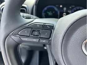 Toyota Yaris (2025) thumbnail 18