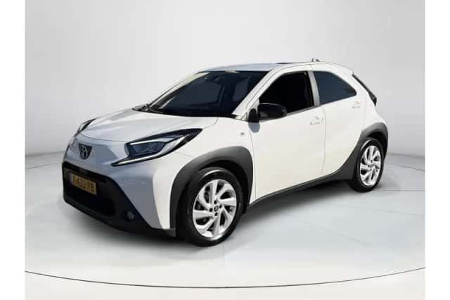 Toyota Aygo X (2022) thumbnail 1