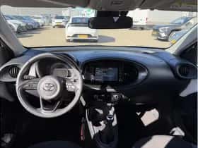 Toyota Aygo X (2022) thumbnail 11