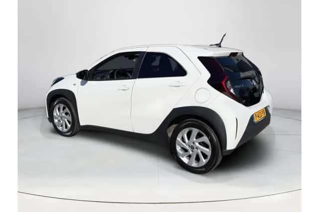 Toyota Aygo X (2022) thumbnail 3