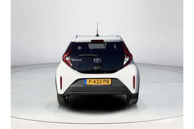 Toyota Aygo X (2022) thumbnail 4