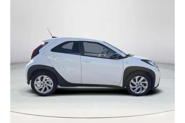 Toyota Aygo X (2022) thumbnail 6