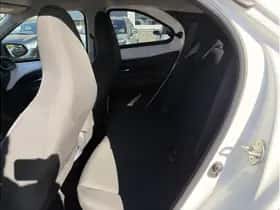 Toyota Aygo X (2022) thumbnail 10