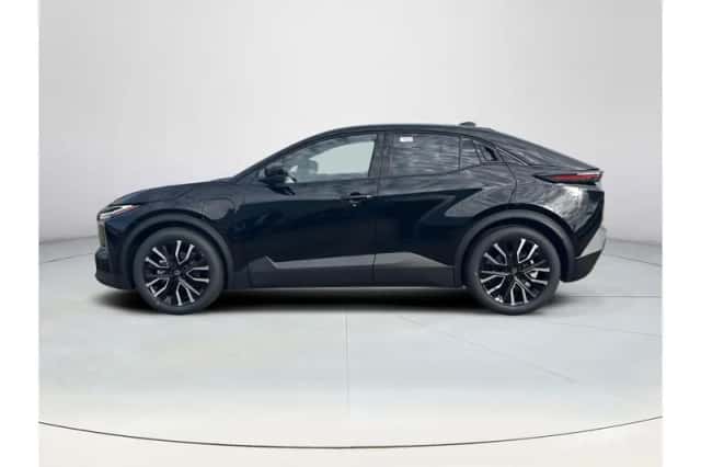 Toyota C-HR+ (2026) thumbnail 2
