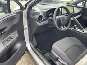 Toyota C-HR (2026) thumbnail 11