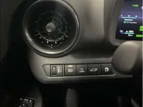Toyota C-HR (2026) thumbnail 20