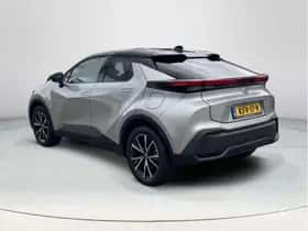 Toyota C-HR (2026) thumbnail 4