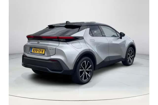 Toyota C-HR (2026) thumbnail 5