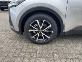 Toyota C-HR (2026) thumbnail 10