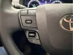 Toyota C-HR (2025) thumbnail 19