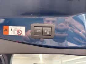 Toyota C-HR (2025) thumbnail 29