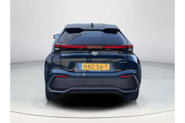 Toyota C-HR (2025) thumbnail 4