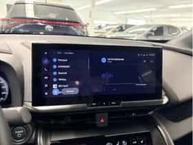 Toyota C-HR (2025) thumbnail 10