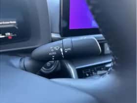 Toyota C-HR (2024) thumbnail 27