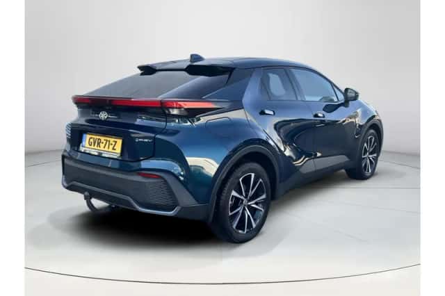 Toyota C-HR (2024) thumbnail 5