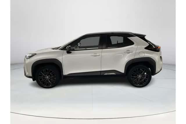Toyota Yaris Cross (2022) thumbnail 2