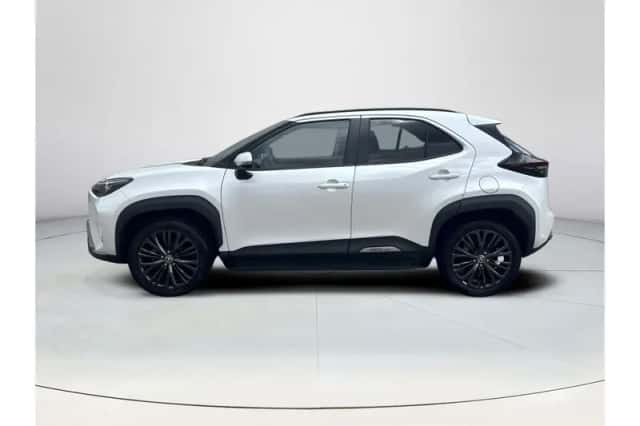 Toyota Yaris Cross (2023) thumbnail 2