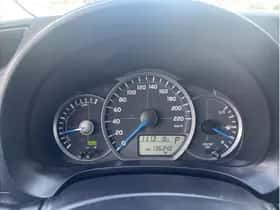 Toyota Yaris (2012) thumbnail 13
