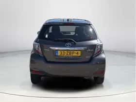Toyota Yaris (2012) thumbnail 4