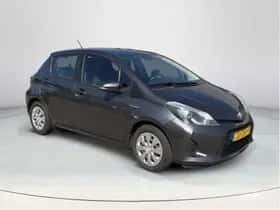 Toyota Yaris (2012) thumbnail 7