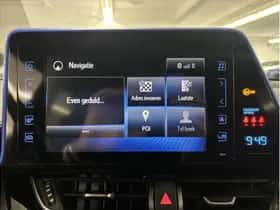 Toyota C-HR (2018) thumbnail 11