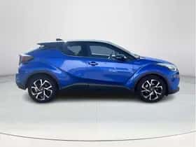 Toyota C-HR (2018) thumbnail 6