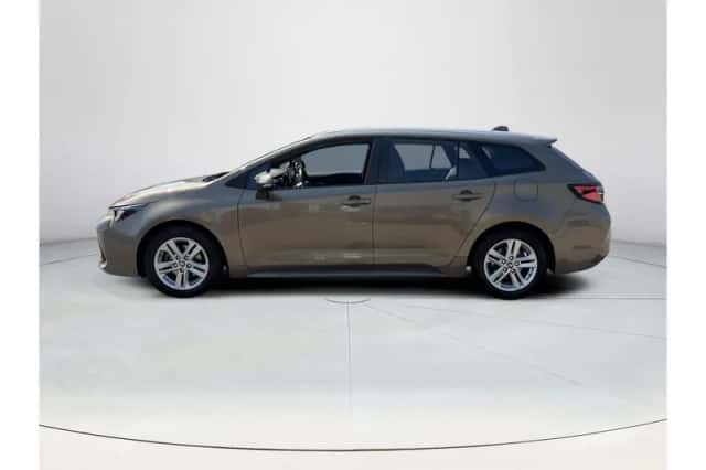 Toyota Corolla (2022) thumbnail 2