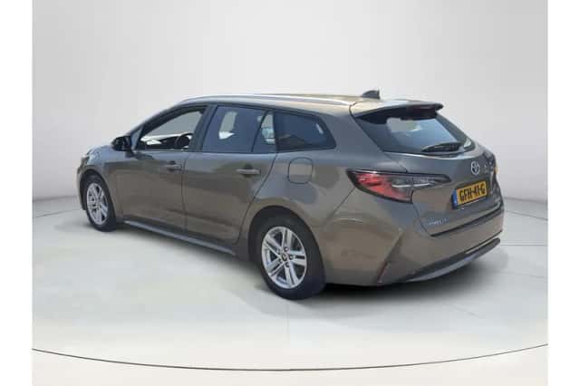 Toyota Corolla (2022) thumbnail 3