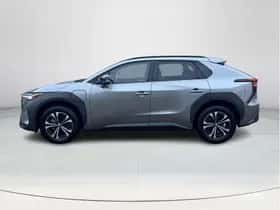 Toyota bZ4X (2025) thumbnail 3