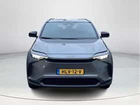 Toyota bZ4X (2025) thumbnail 9