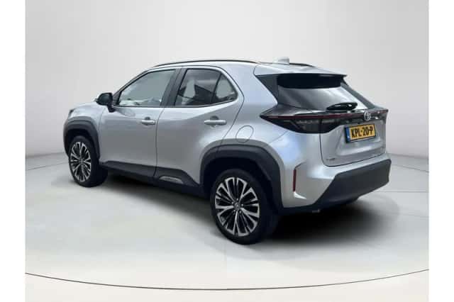 Toyota Yaris Cross (2023) thumbnail 3