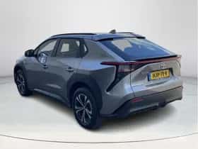 Toyota bZ4X (2025) thumbnail 3