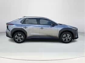 Toyota bZ4X (2025) thumbnail 6