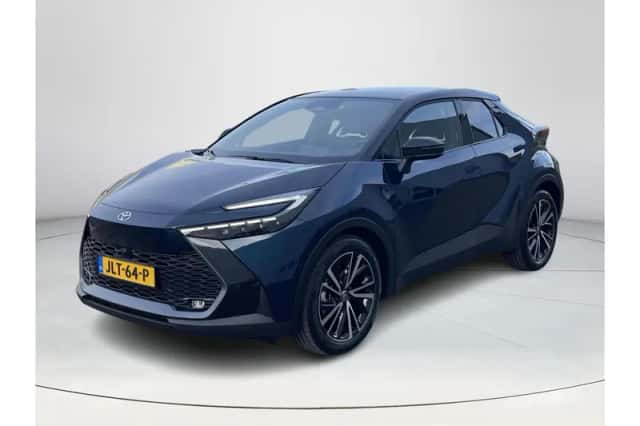 Toyota C-HR (2025) thumbnail 1