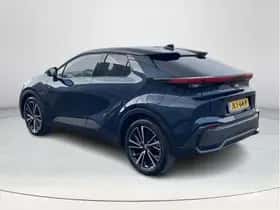 Toyota C-HR (2025) thumbnail 3
