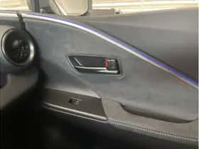 Toyota C-HR (2025) thumbnail 24