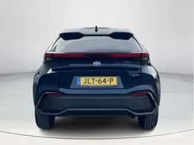 Toyota C-HR (2025) thumbnail 4