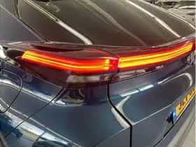 Toyota C-HR (2025) thumbnail 8