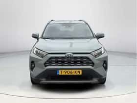 Toyota RAV4 (2023) thumbnail 8