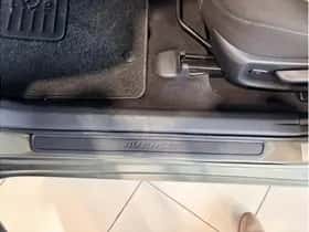 Toyota Avensis (2011) thumbnail 14