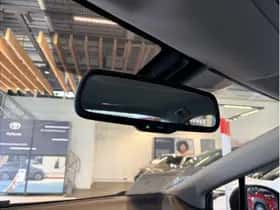 Toyota Avensis (2011) thumbnail 18