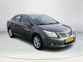 Toyota Avensis (2011) thumbnail 7